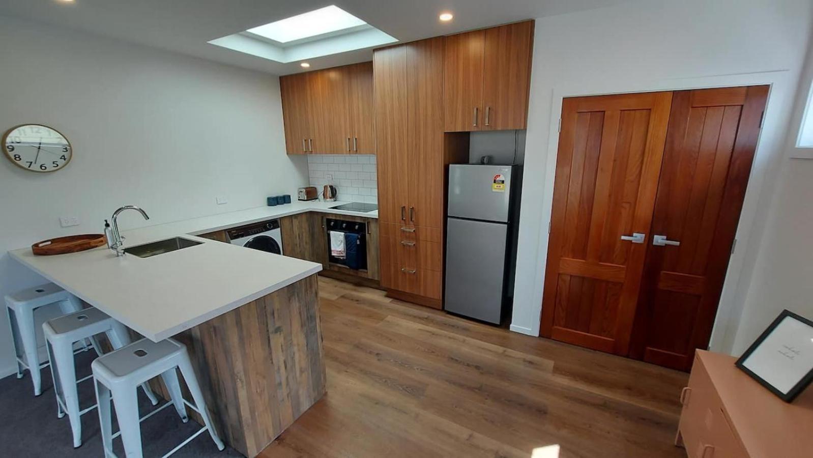 Sleek Suite By The Sand 1-Bedroom 但尼丁 外观 照片