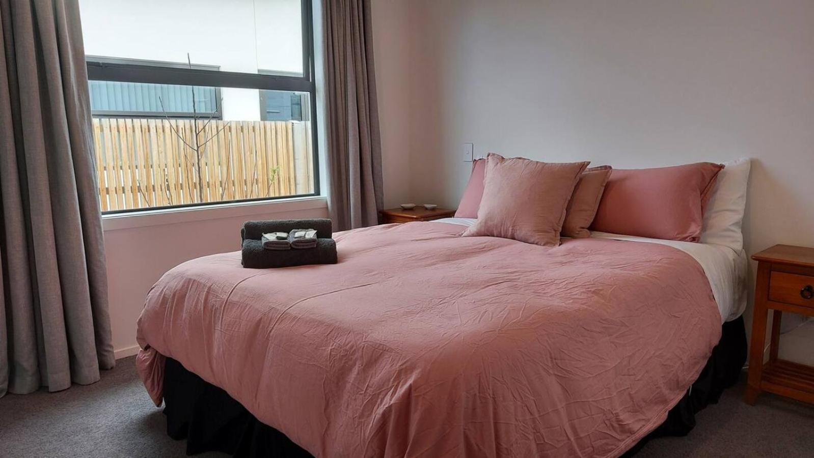 Sleek Suite By The Sand 1-Bedroom 但尼丁 外观 照片